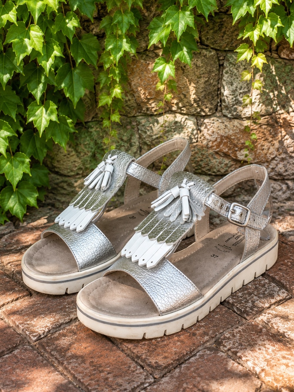 NERO GIARDINI Silver Leather Buckle Platform Italian Kiltie Sandals, 37